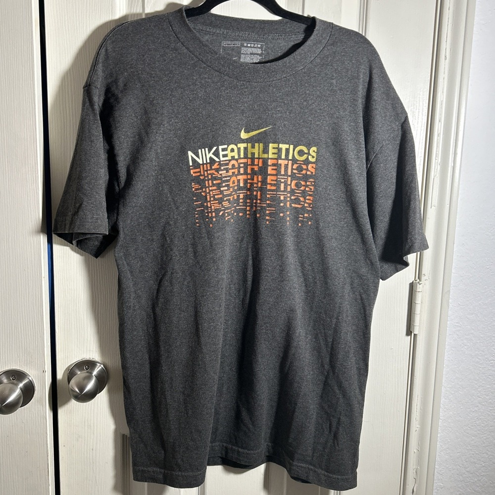Nike Athletics Mens T-Shirt Athletic Short Sleeve Gray Graphic Gym Active